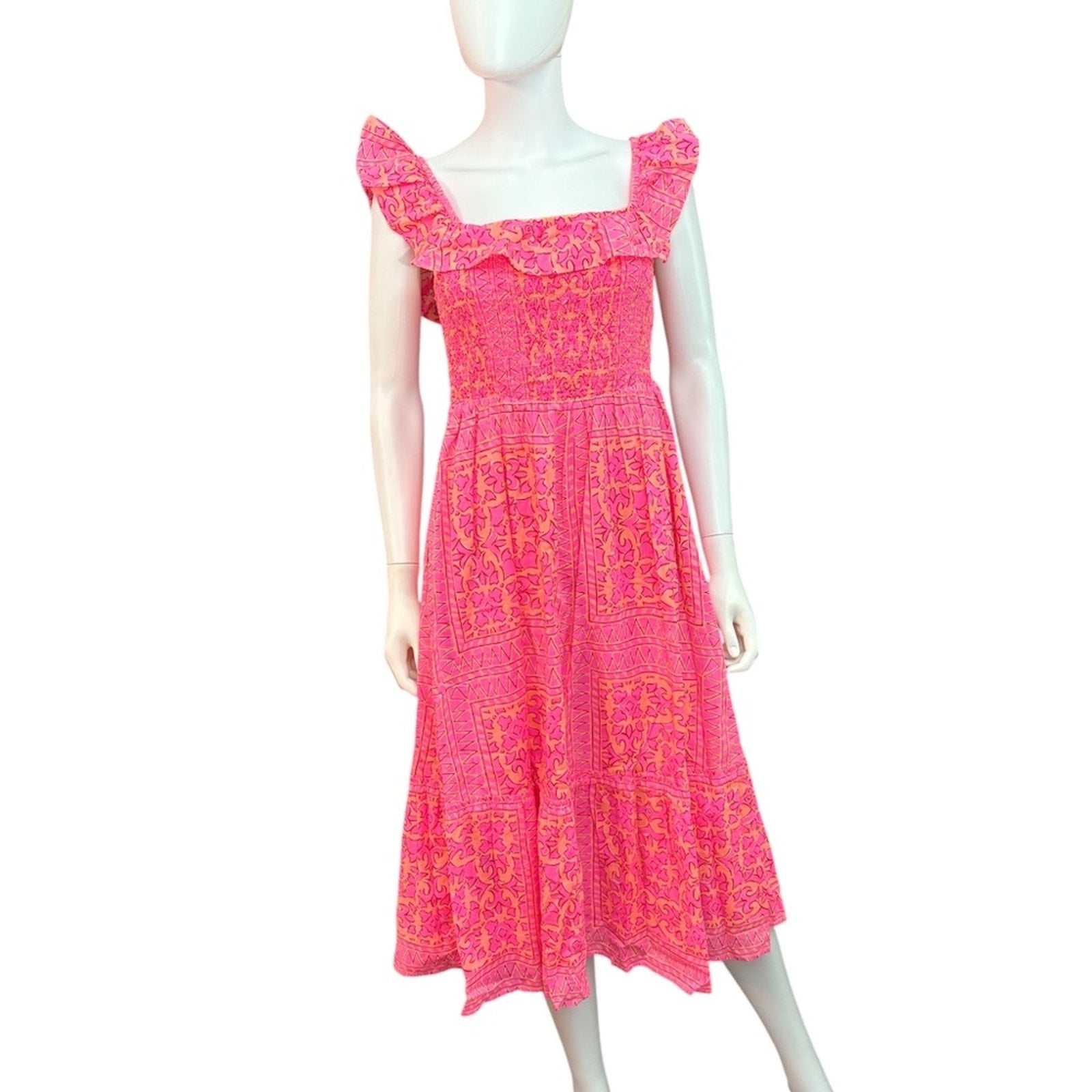 Vineyard Vines smocked ruffle dress knockout pink - size small