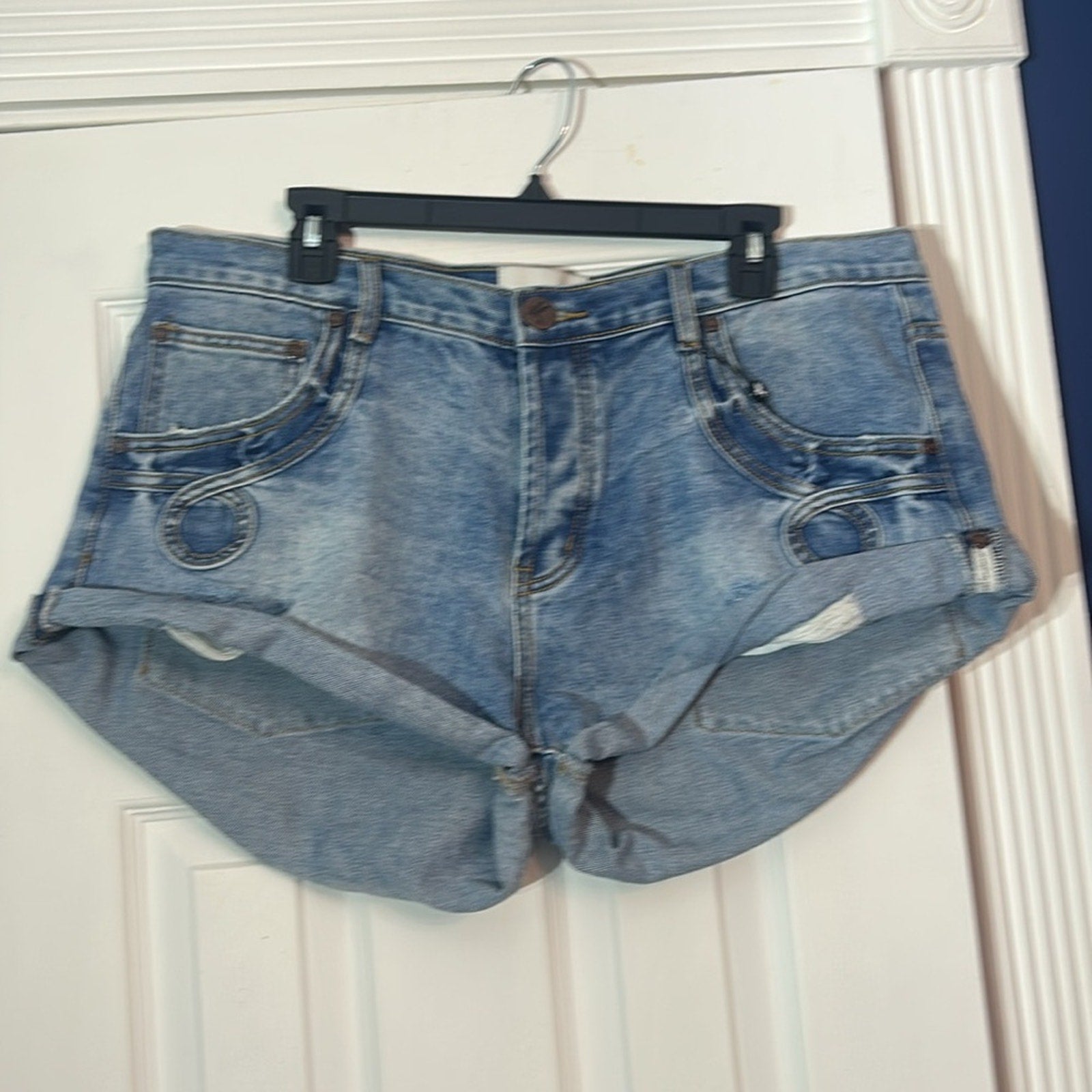 NWT One Teaspoon Sunbeach Blue Bandits Low Waist Denim Shorts - size 33