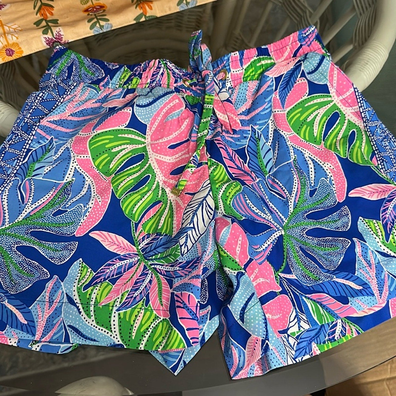 NEW LILLY PULITZER Katia Mid-Rise Shorts Blue Grotto Beleaf In Yourself- size XS