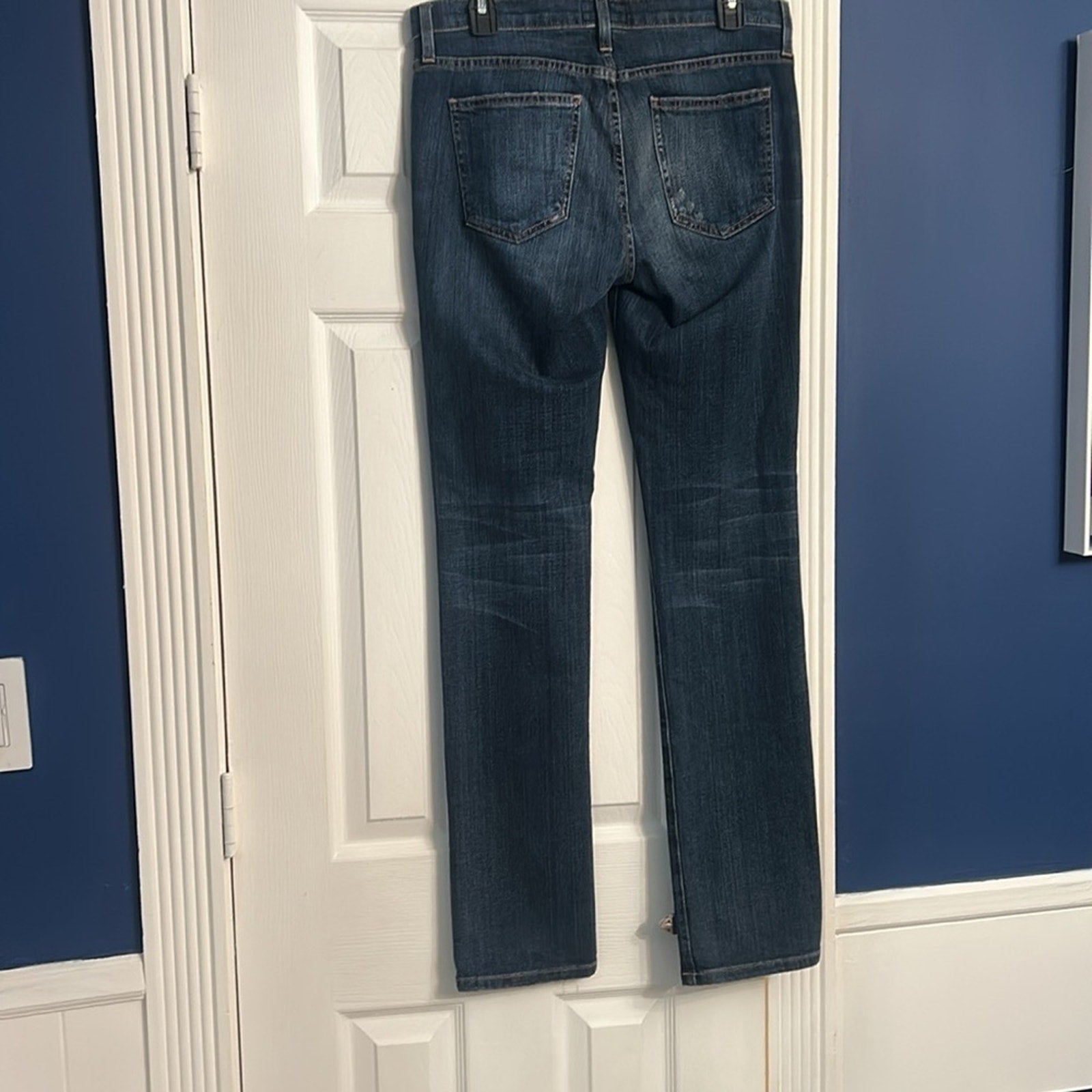 Current/Elliott The Straight Leg Jeans in  Loved - size 26