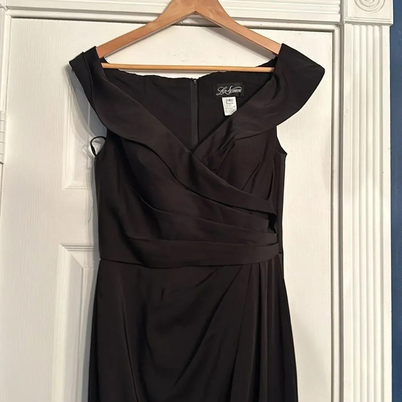 NWOT La Femme 25206 - Ruched Cap Sleeved Long Jersey Dress - size 6