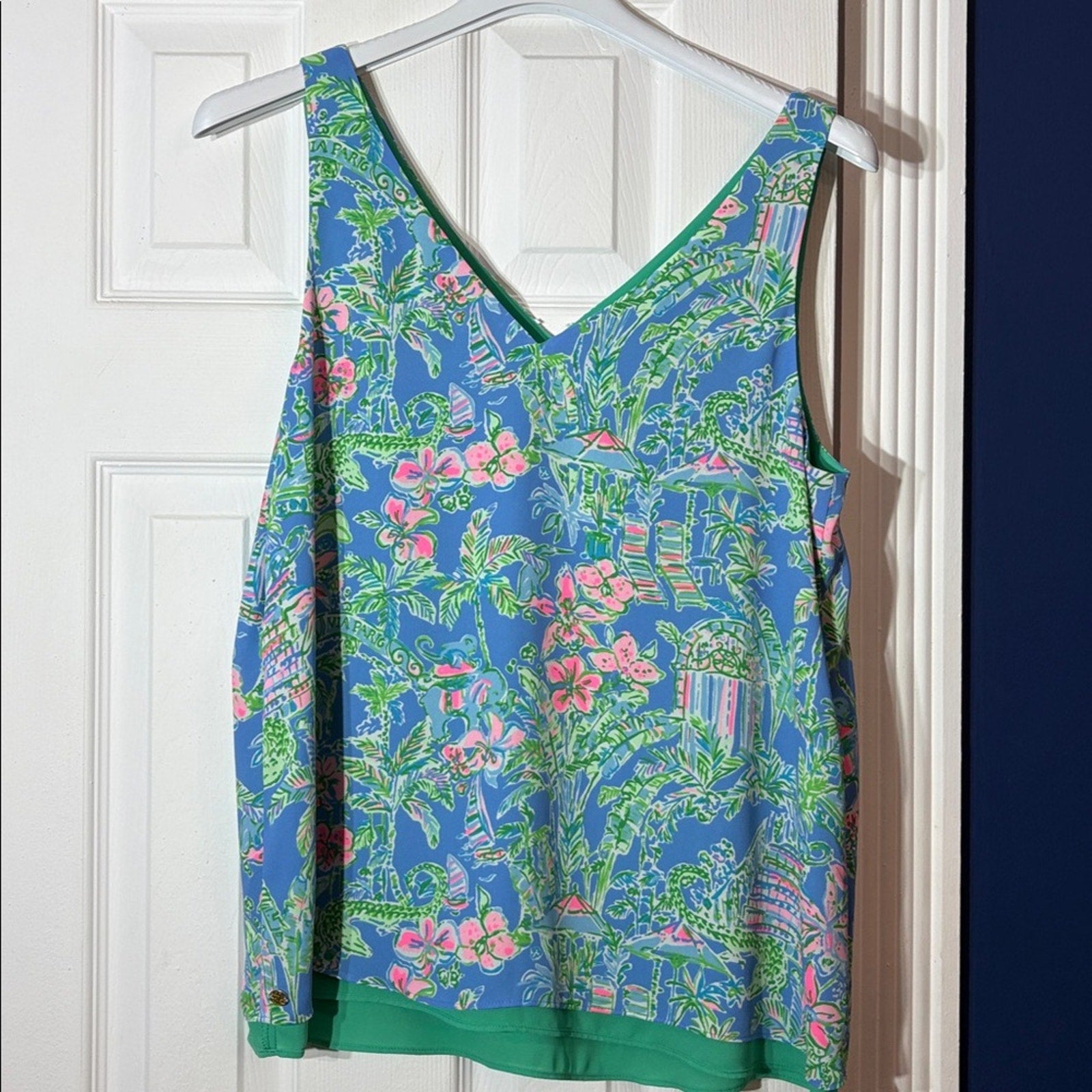 Lilly Pulitzer Reversible Florin Top Boca Blue Beneath Bougainvillea - size M