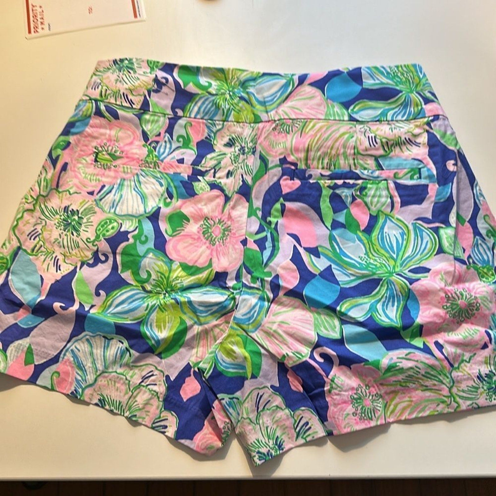 NWT Lilly Pulitzer Kaden Stretch Bow Short Multi Beak Calm Carry On - 10