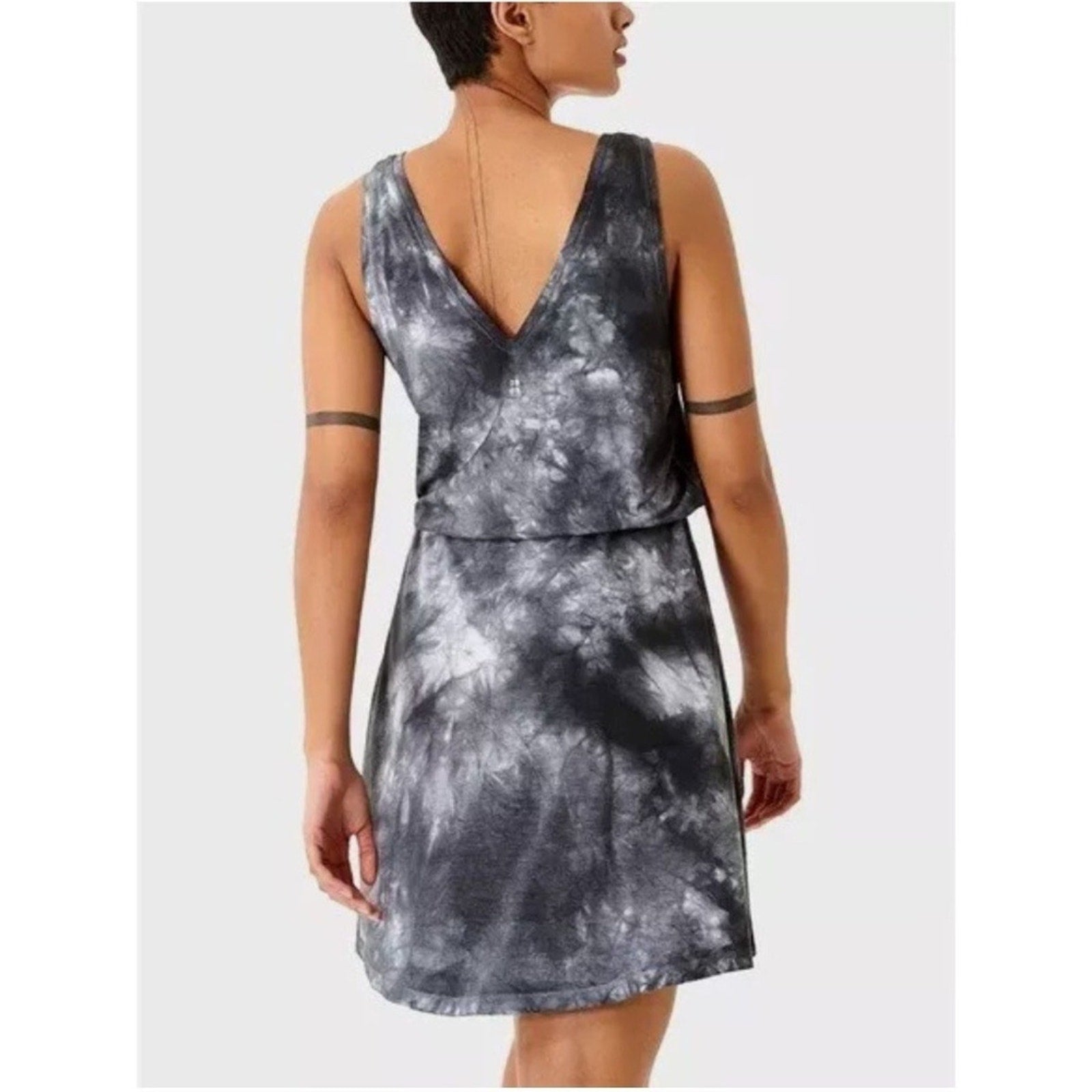 NWT Sweaty Betty Take It Easy Tie Dye Dress Sleeveless V Neck Pockets - size L