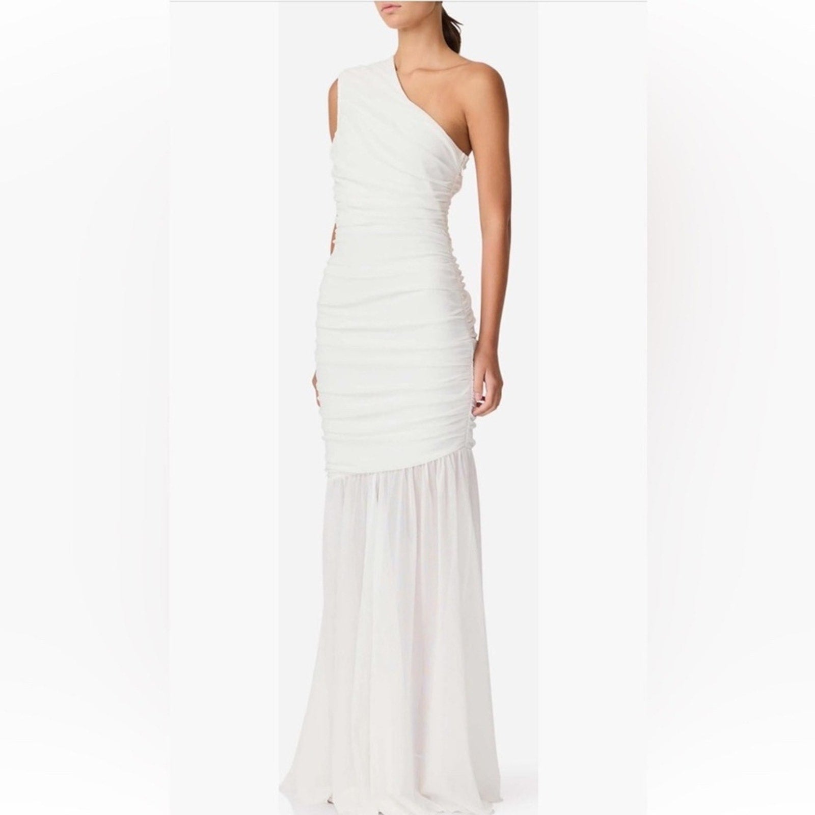 NEW Elliatt Vinna Ruched One Shoulder Gown Dress White - size small