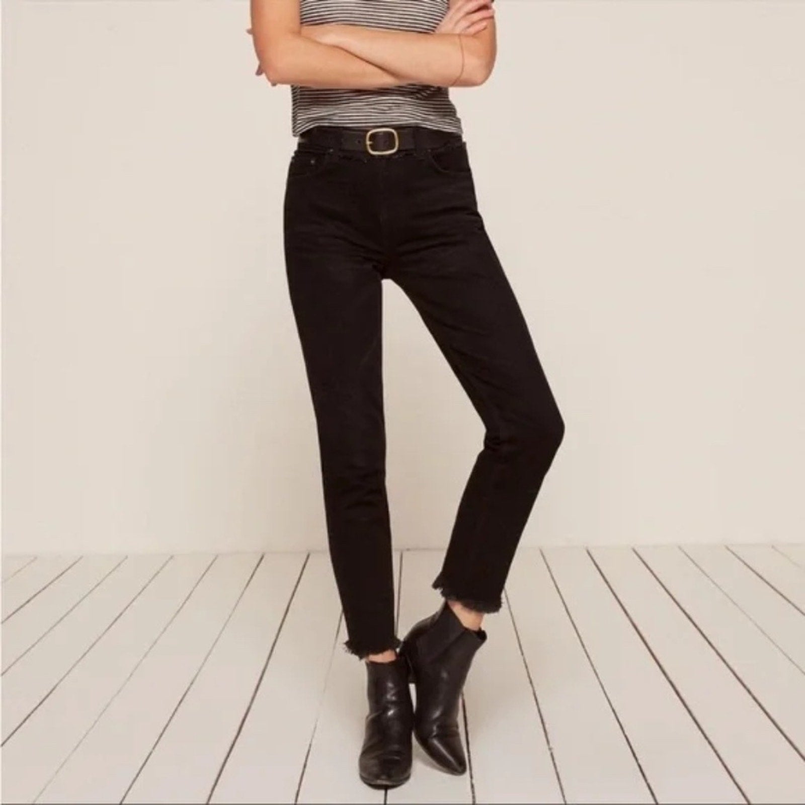 Reformation Julia Crop Cigarette Jean in Euphrates - size 24