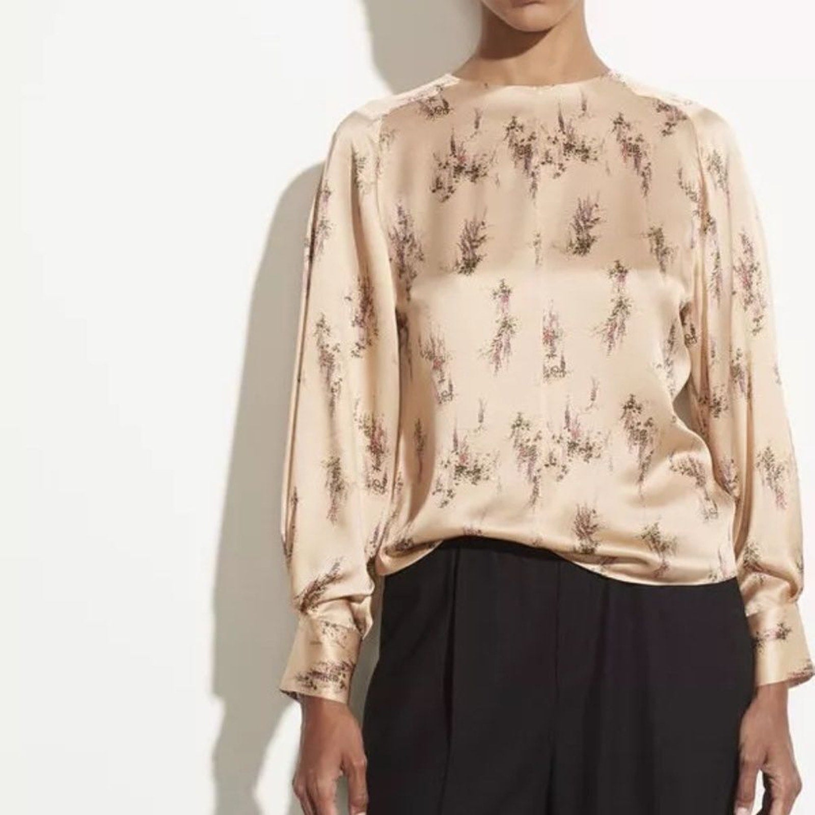 NWT Vince Wisteria Mock Neck Blouse