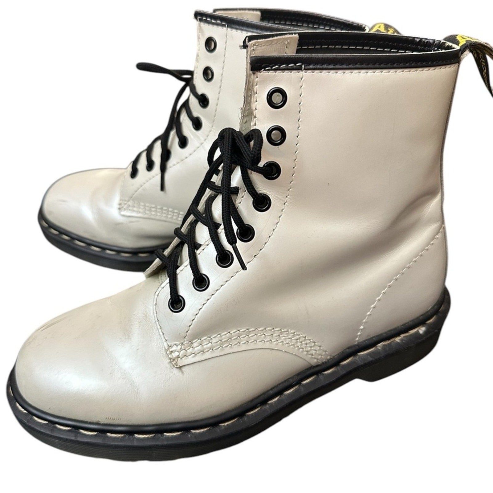 Vintage Made in England MIE Pearly White Doc Martens Lace-Up Boots - 9