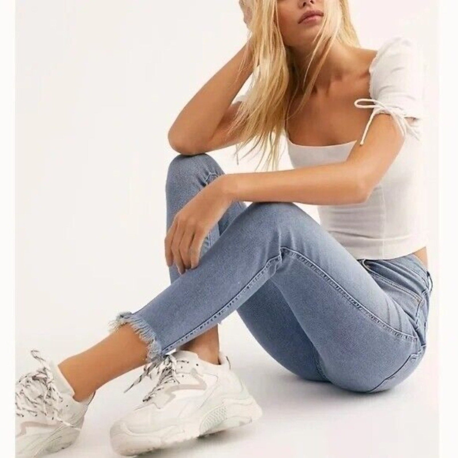 NWT Free People Raw High-Rise Jeans in Sierra - Size 29