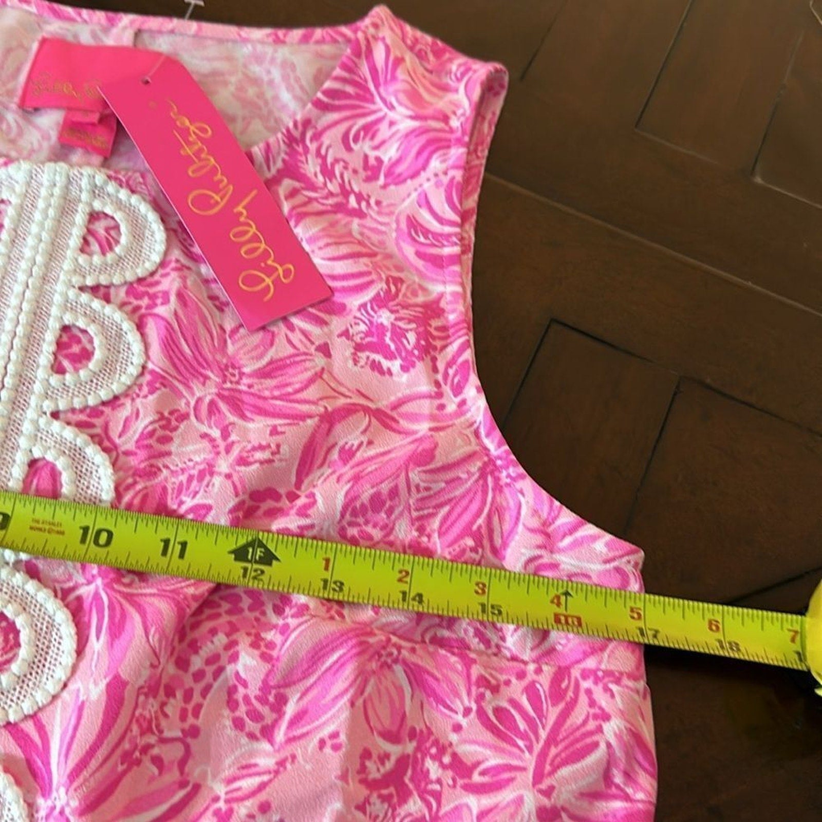 NWT LILLY PULITZER Fola Sleeveless Top In Pink Blossom Foxy Llama - size 4