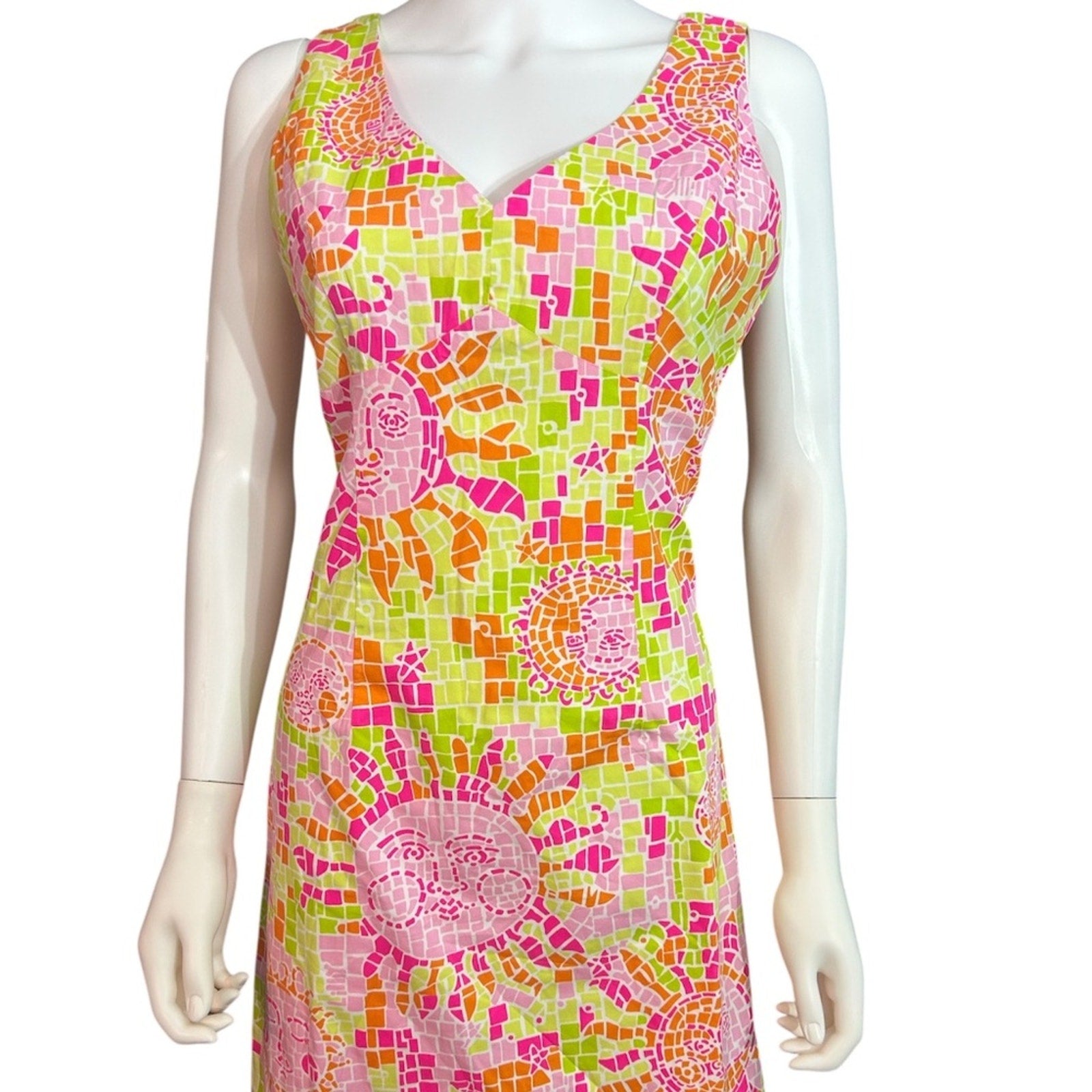 Lilly Pulitzer white label in Mosaic Sun Salute Face Print dress - size 6