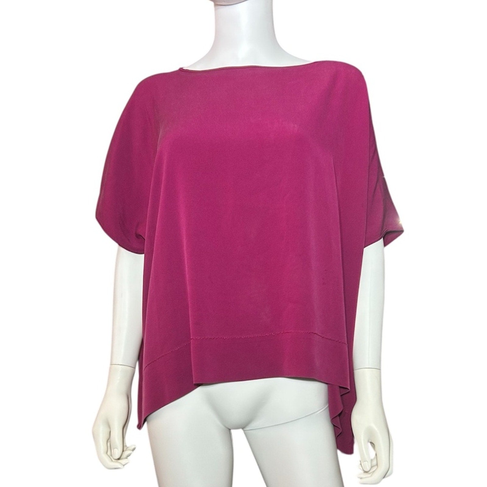 Diane von Furstenberg Bateau Neckline Short Sleeve Blouse - size SP