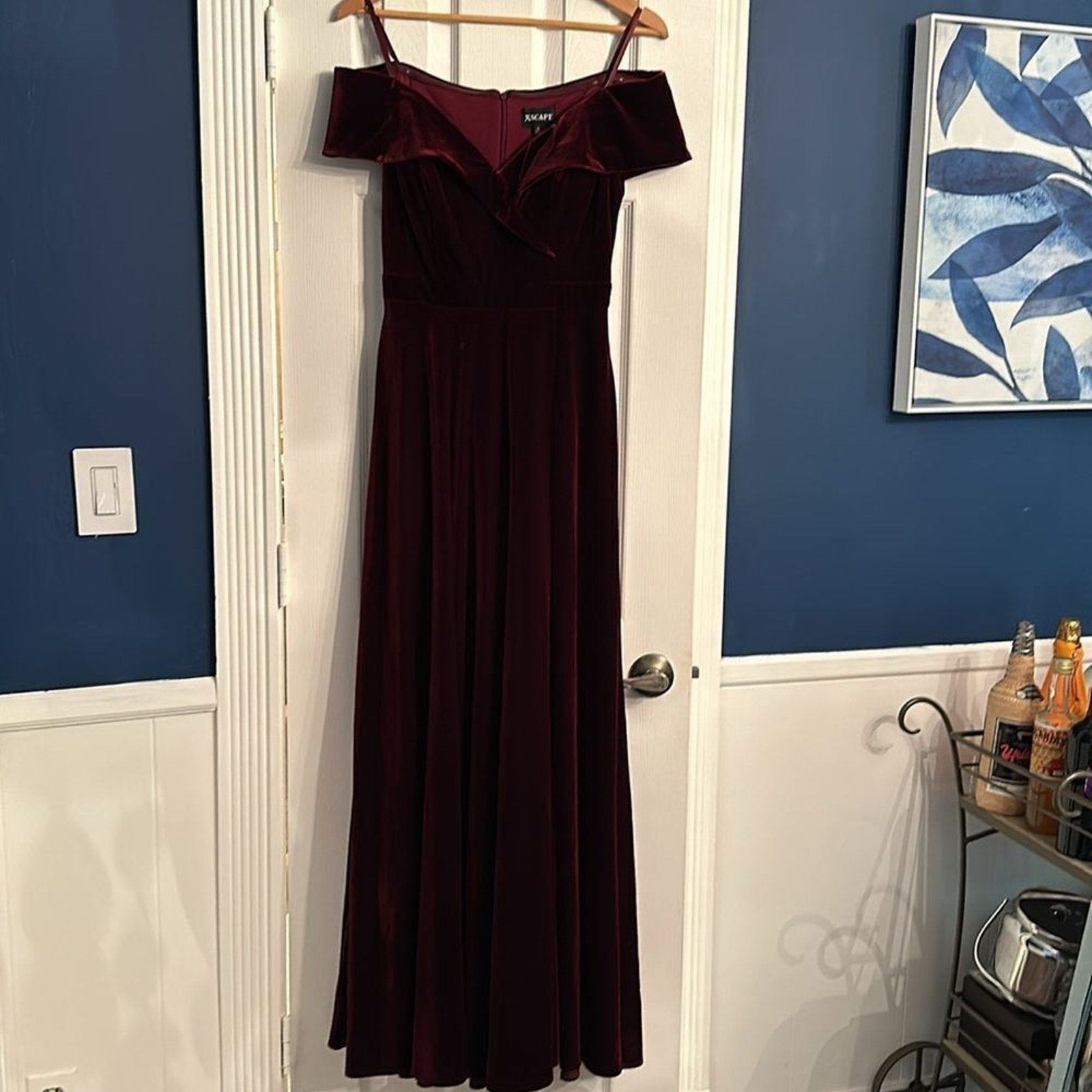 NWT XSCAPE Off-The-Shoulder Velvet Fit & Flare Gown - size 8