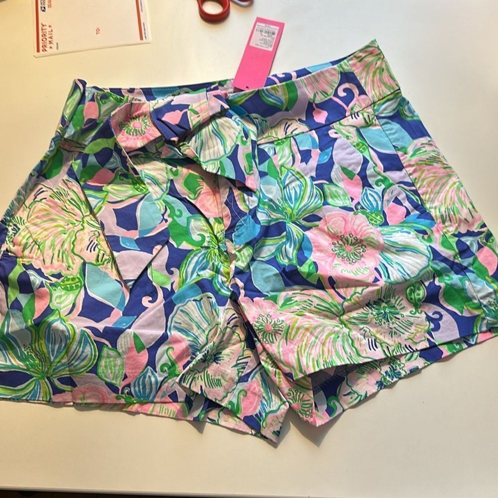 NWT Lilly Pulitzer Kaden Stretch Bow Short Multi Beak Calm Carry On - 10