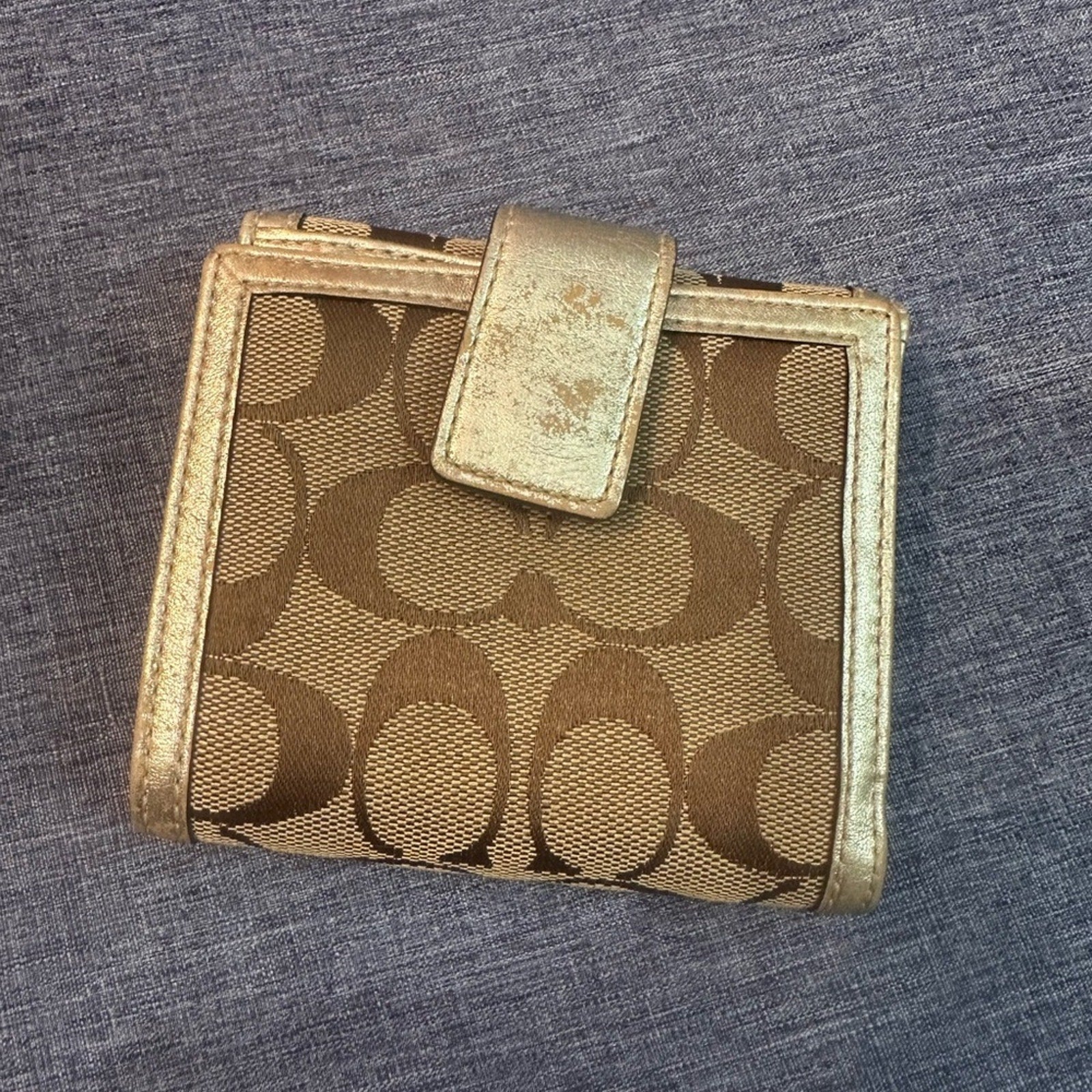 Coach vintage gold wallet Y2K
