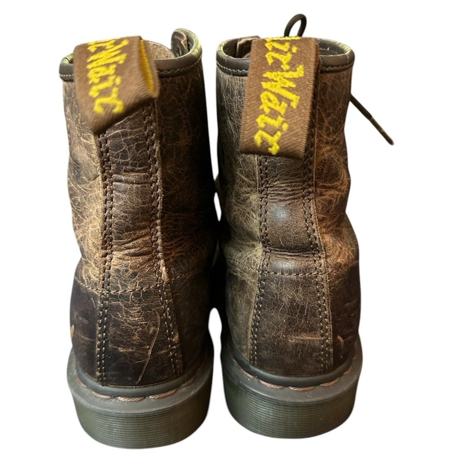 Doc marten classic dark brown boot - women's 8 US