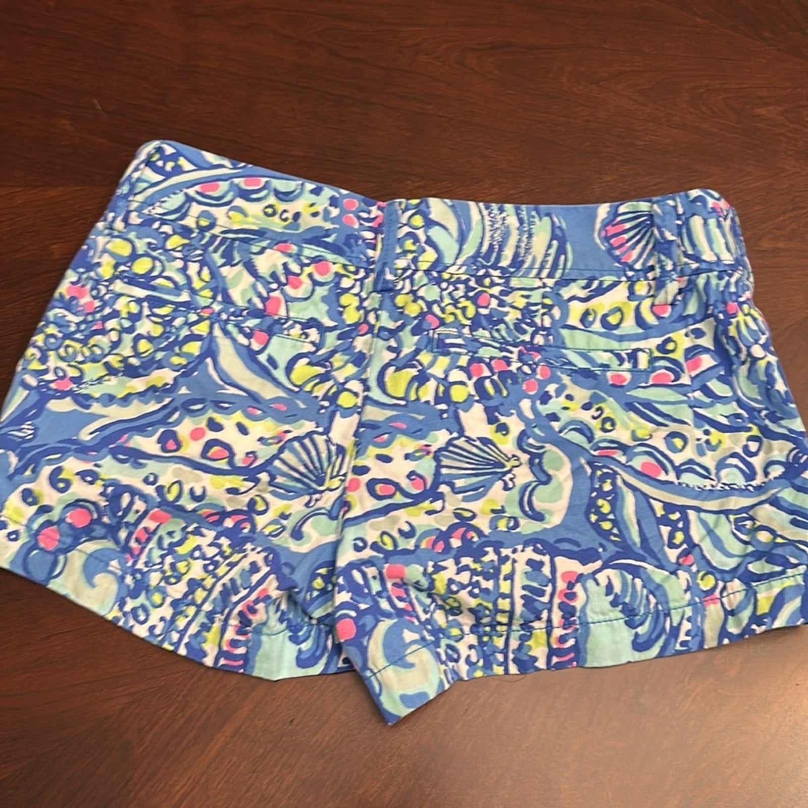 Lilly Pulitzer Walsh Short 3” Inseam Mid Rise Size 2