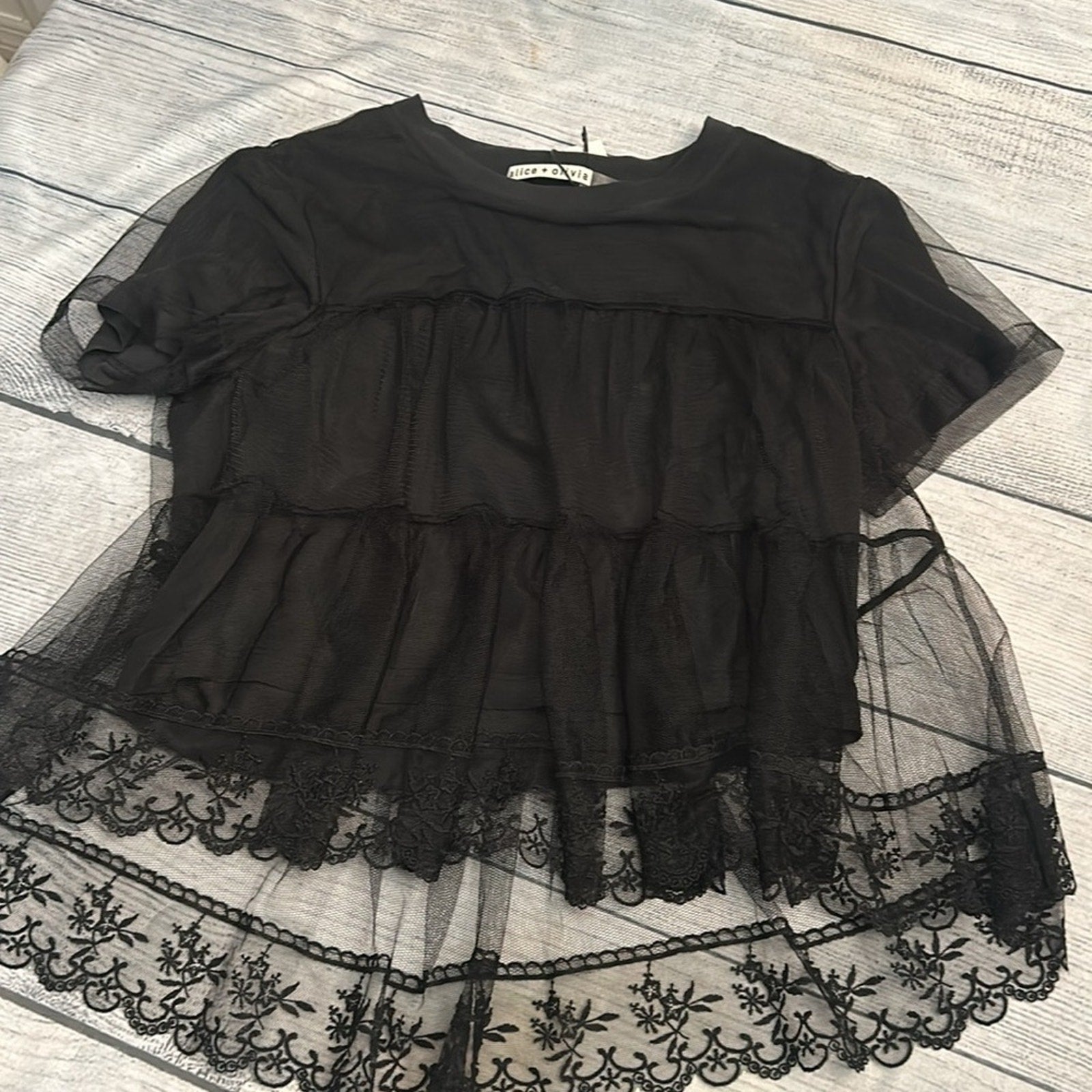 NWT Alice + Olivia  Dreema Embroidered Tulle T-Shirt - size small