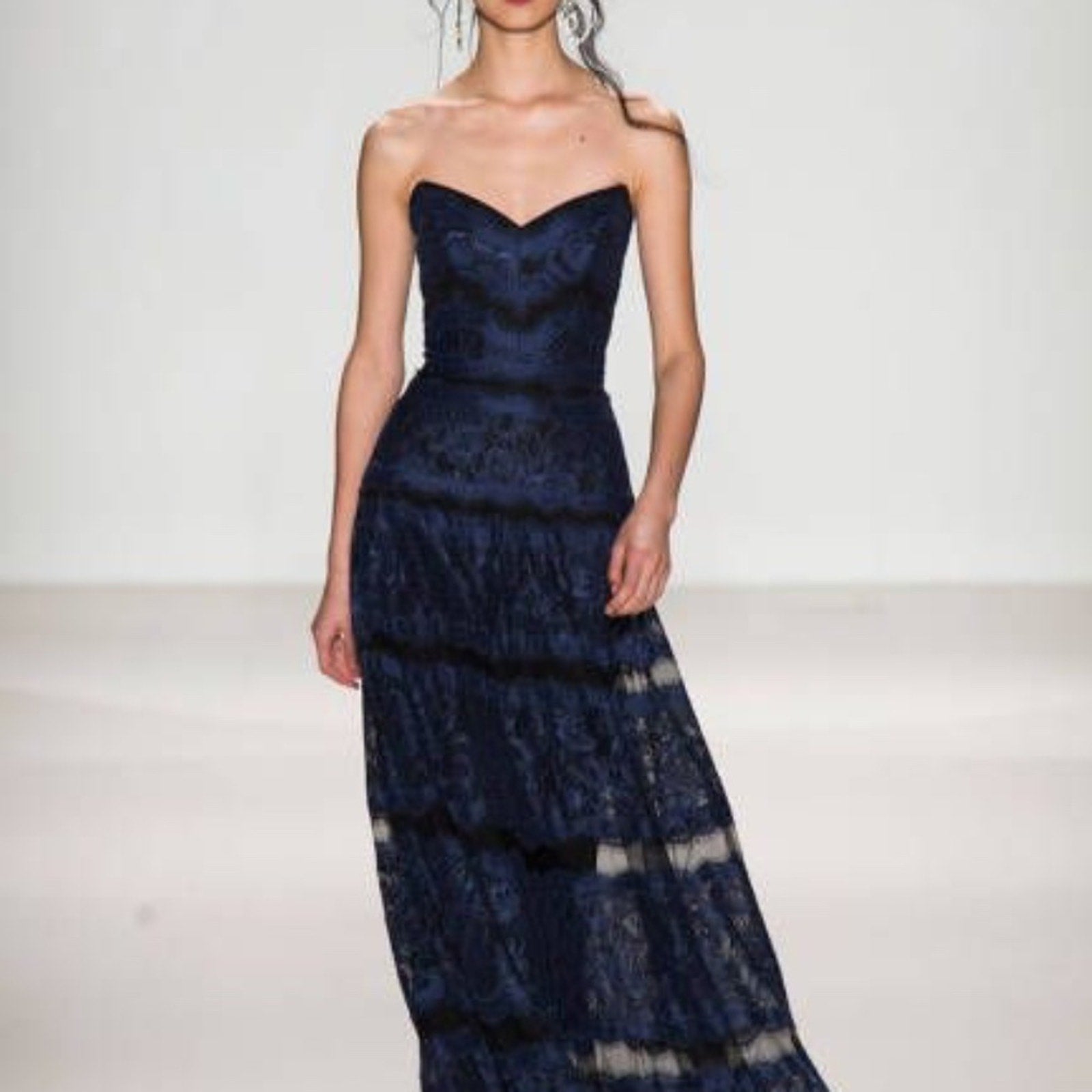 Tadashi Shoji Blue Lace Pattern Strapless Long Dress - size 10