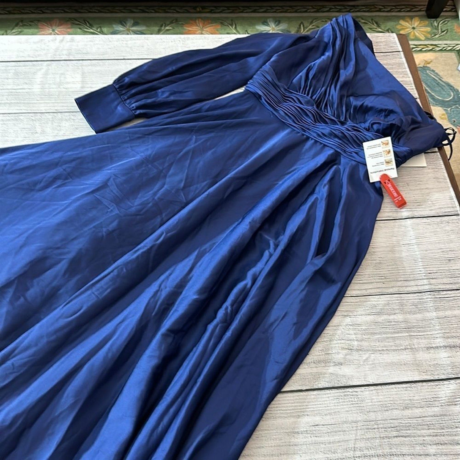 NWT Mac Duggal Midnight Blue One-Shoulder Long Sleeve Satin Gown 67866 - size 8